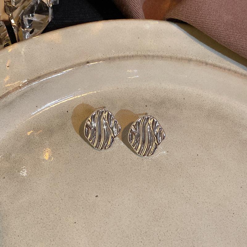 CCB Steel Needle Earrings Women's Cold Wind Personality Versatile Explosive Stud Earrings Trend Temperament Exaggerated Earrings