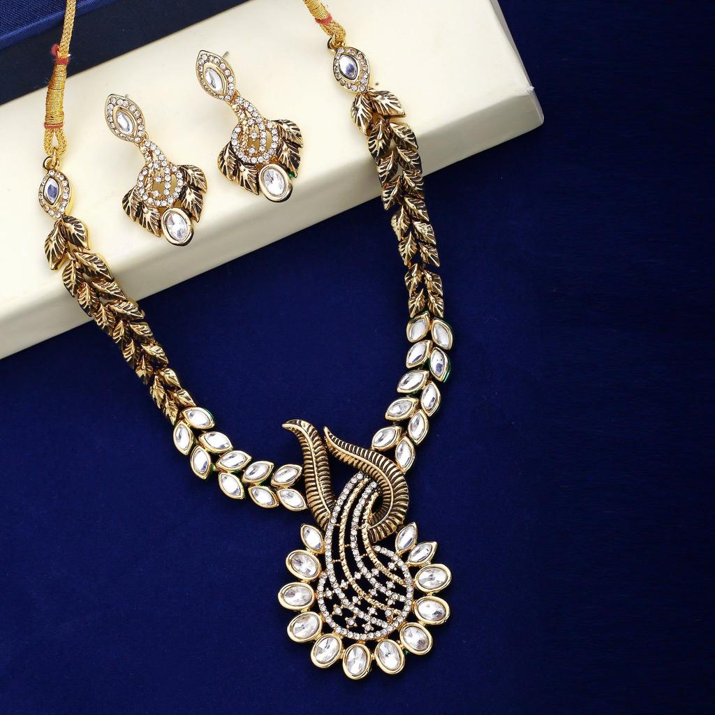 Комплект позолоченного традиционного антикварного ожерелья Kundan Paisley Fern для женщин Estele