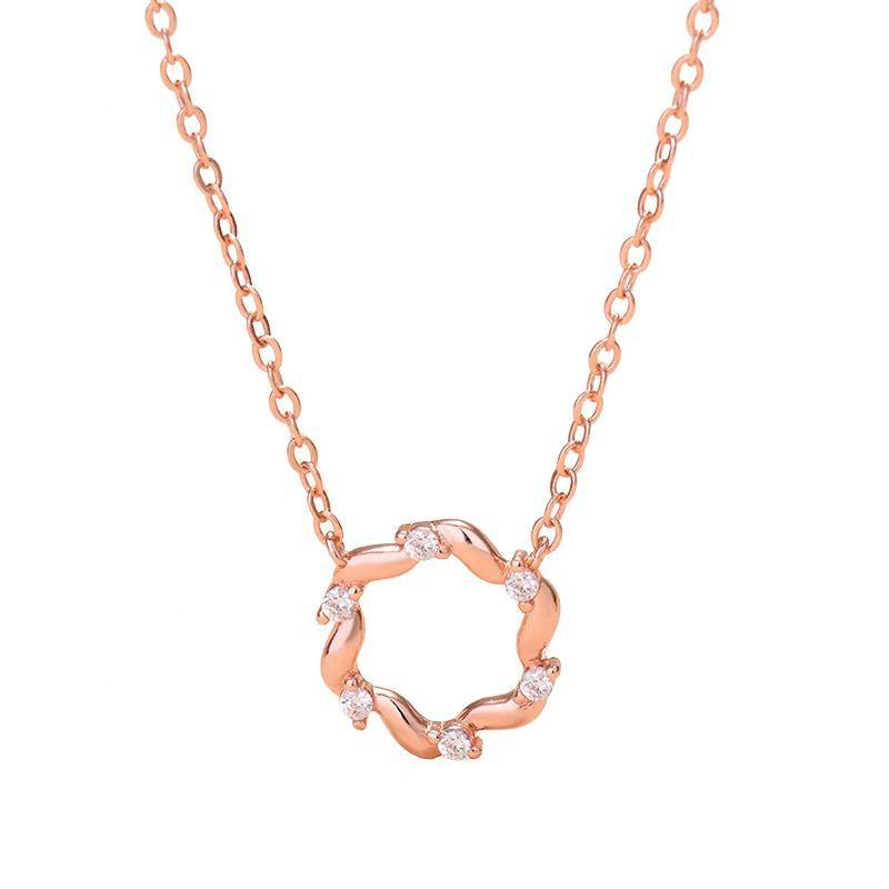 Mobius Ring Necklace for Women Niche Light Luxury Geometric Collarbone Chain Fashionable Small Fresh Rose Gold Garland Pendant