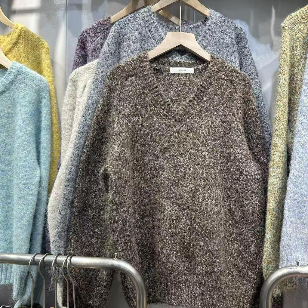 2025 Autumn/Winter Women's V-neck Chunky Knit Loose Pullover Sweater