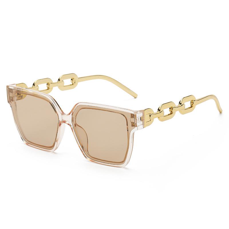 Trendy 2022 Square Chain Sunglasses: Celebrity-Inspired Casual Vacation Style