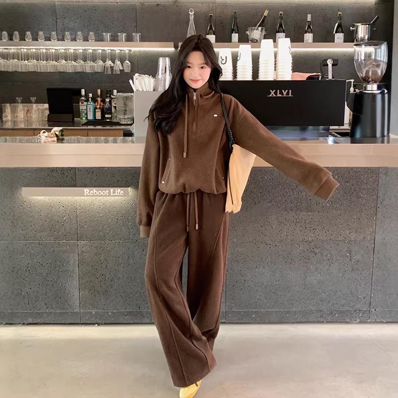 

Women s Designer Casual Autumn/Winter Stand Collar Hoodie & Sweatpants Set - Loose, Slimming Two-Piece Dark Brown Regular