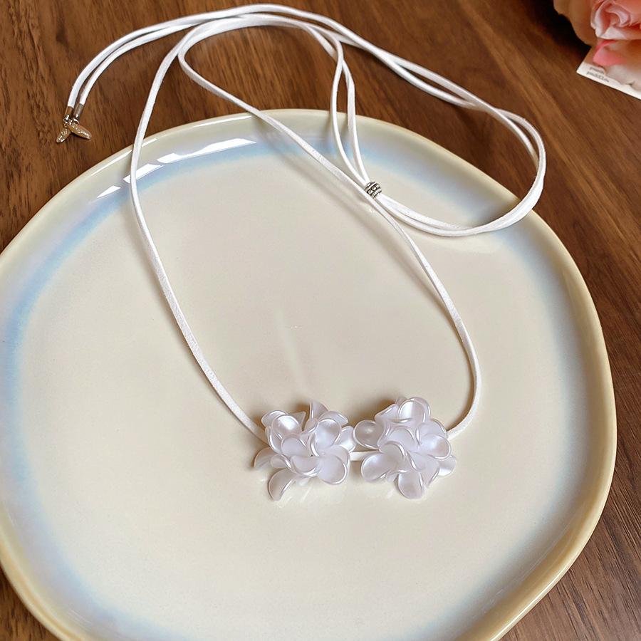 

Акриловое колье-чокер с камелией, весенне-летнее, супер бессмертное, мори, цепочка для ключиц, модное, милое, свежее колье