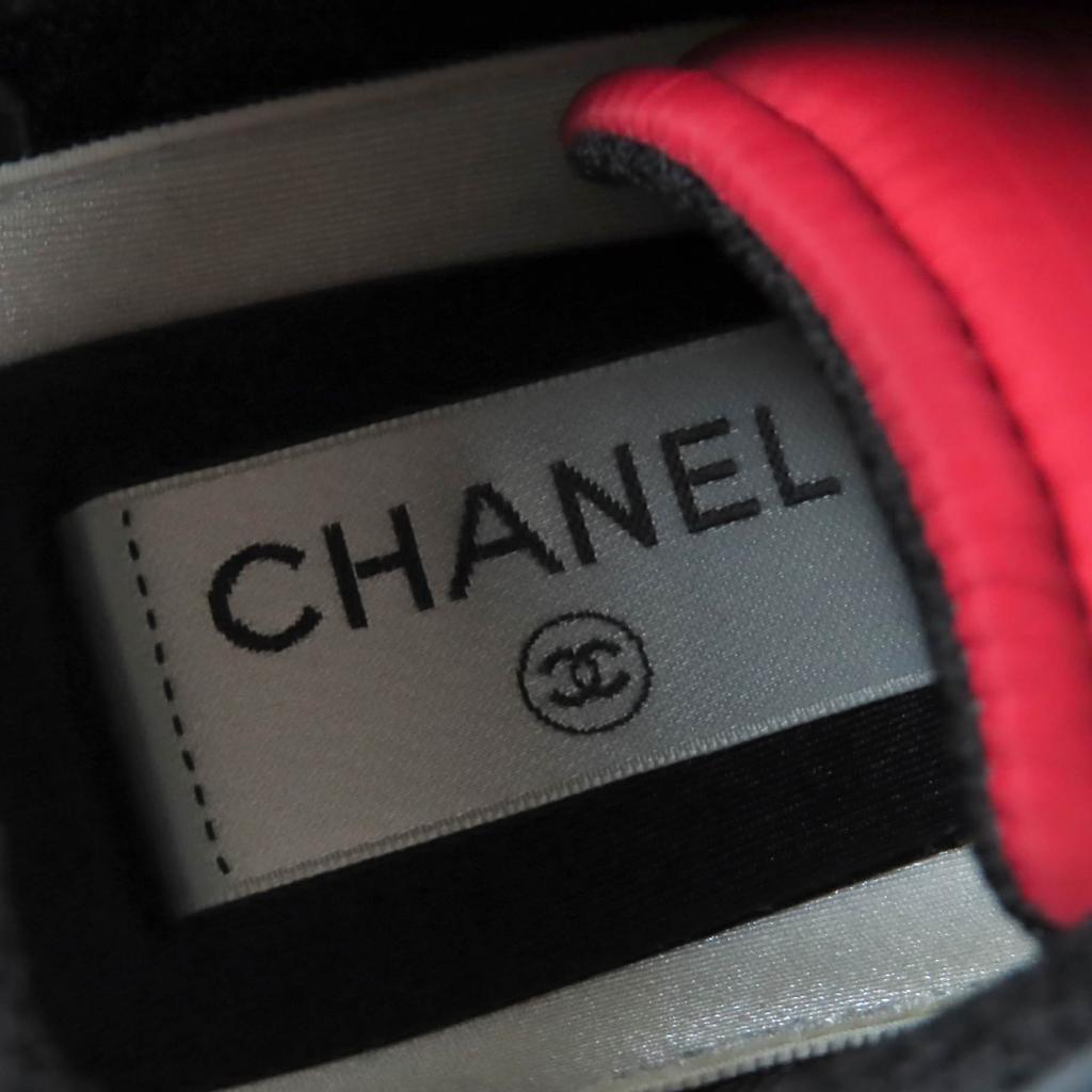 Great CHANEL sneakers Logo design COCO Mark suede leather Multi Women 35 G34086 Used