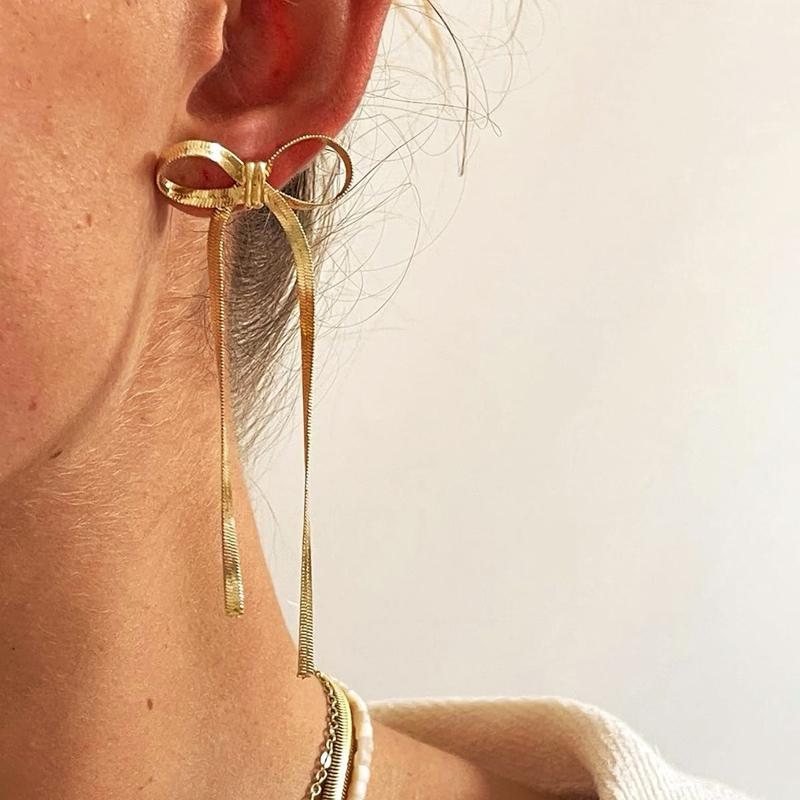 2025 New Gold Color Hollow Bow Stud Earrings for Women Simple Metal Line Wrapped Fashion Earrings Aesthetic Jewelry Gift