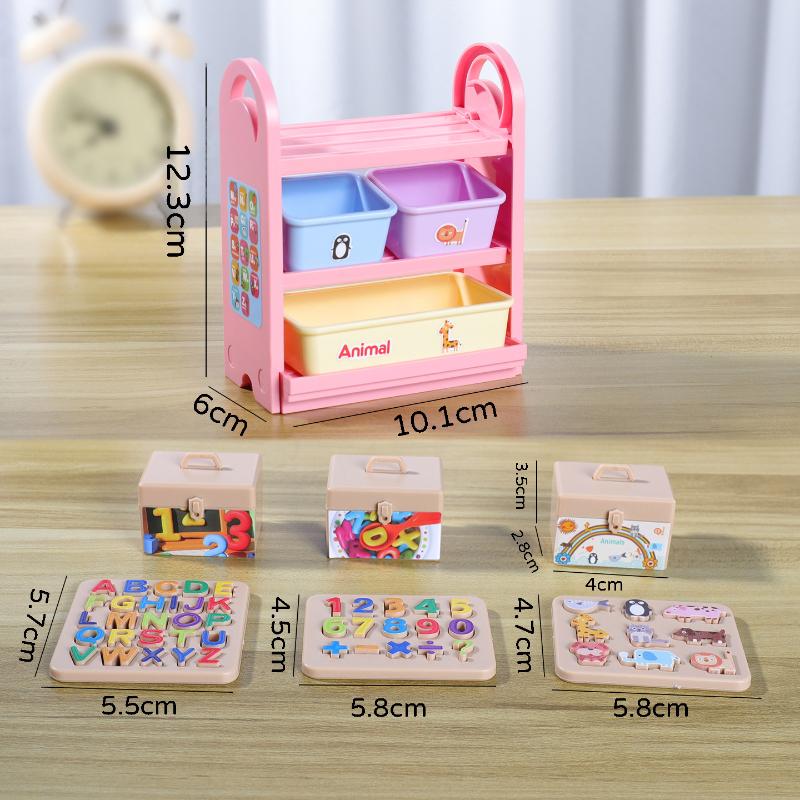 

1 Set 1/6 Dollhouse Miniature Early Education English Alphabet Puzzle 3-Layer Storage Rack Model Doll House Scene Decoration Toy as the picture