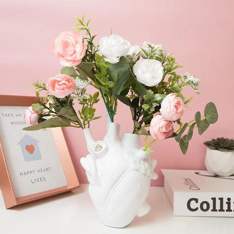 Simulation Heart Shape Resin Vase 4 Colors Heart-shaped Arrangement Potted Plant Suitable For Home Study Office Ornament