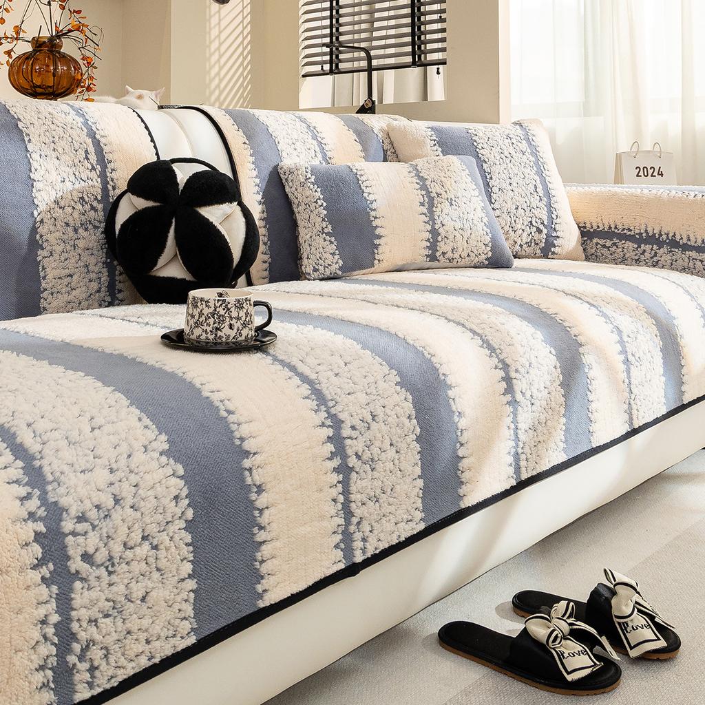 Plush Sofa Cushion Autumn And Winter  New General-Purpose Non-Slip Leather Cushion Light Luxury High-End Cover Cloth Blanket Cover