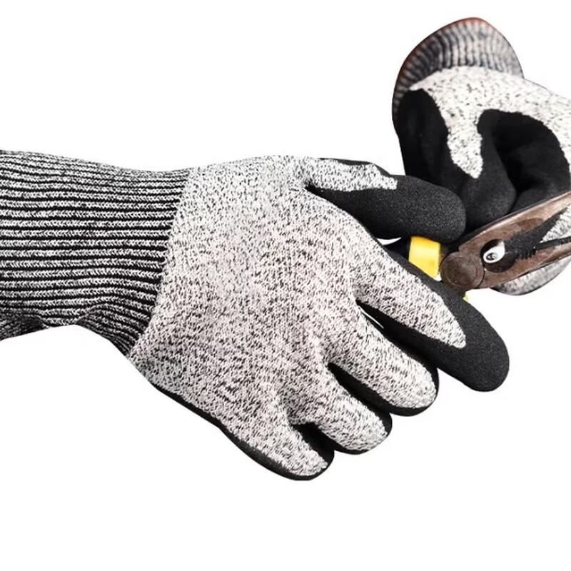Lieve Level 5 Cut-Resistant Fish Handling Gloves
