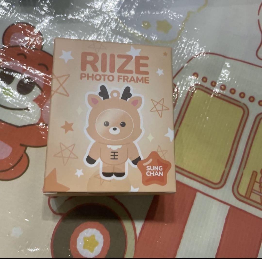 

[USED] Only 1 left RIIZE Songchan Photo Frame Seoul Pop-up Korea