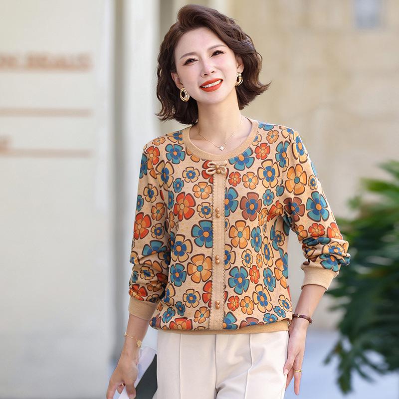 

Стильная универсальная куртка-футболка для женщин среднего и пожилого возраста на весну и осень XXL