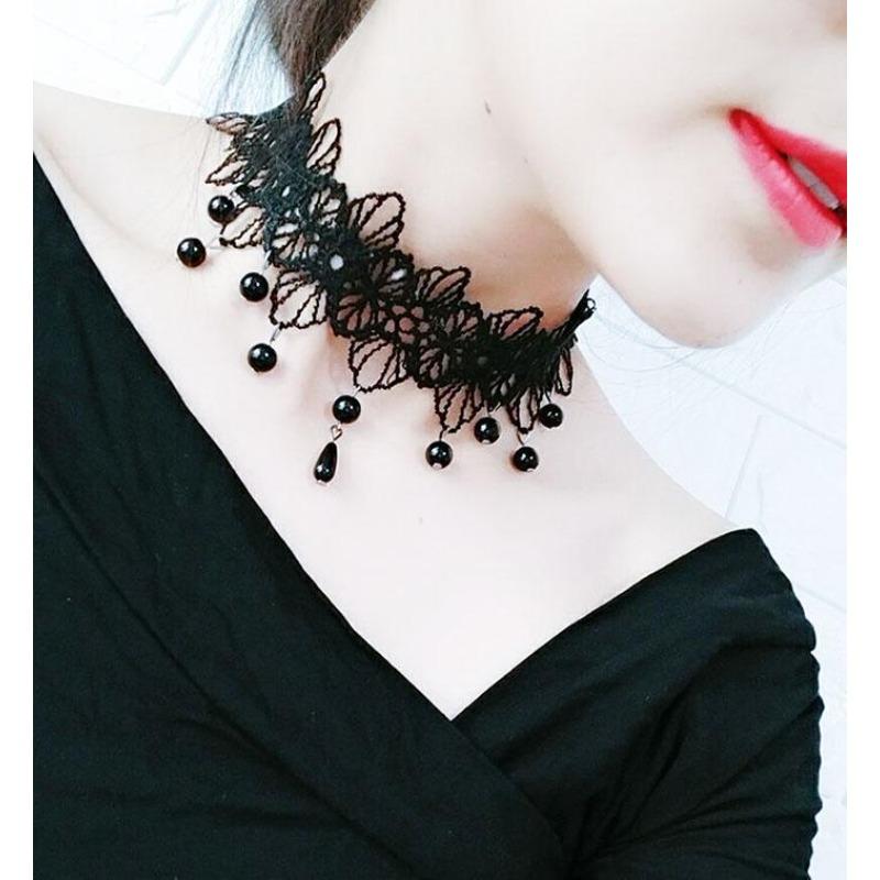 Neo-Gothic Black Sexy Lace Chokers Necklace for Women Fashion Retro Clavicle Chain Halloween Collar Y2K Decoration Jewelry Gifts