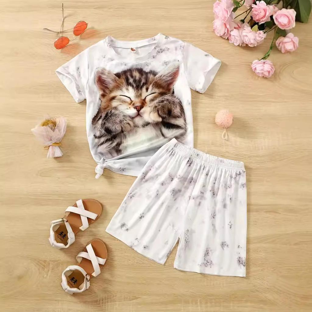 Girls' New Style Suits Short-sleeved Tops Shorts Two-piece Set Trendy Animal and Plant Prints
