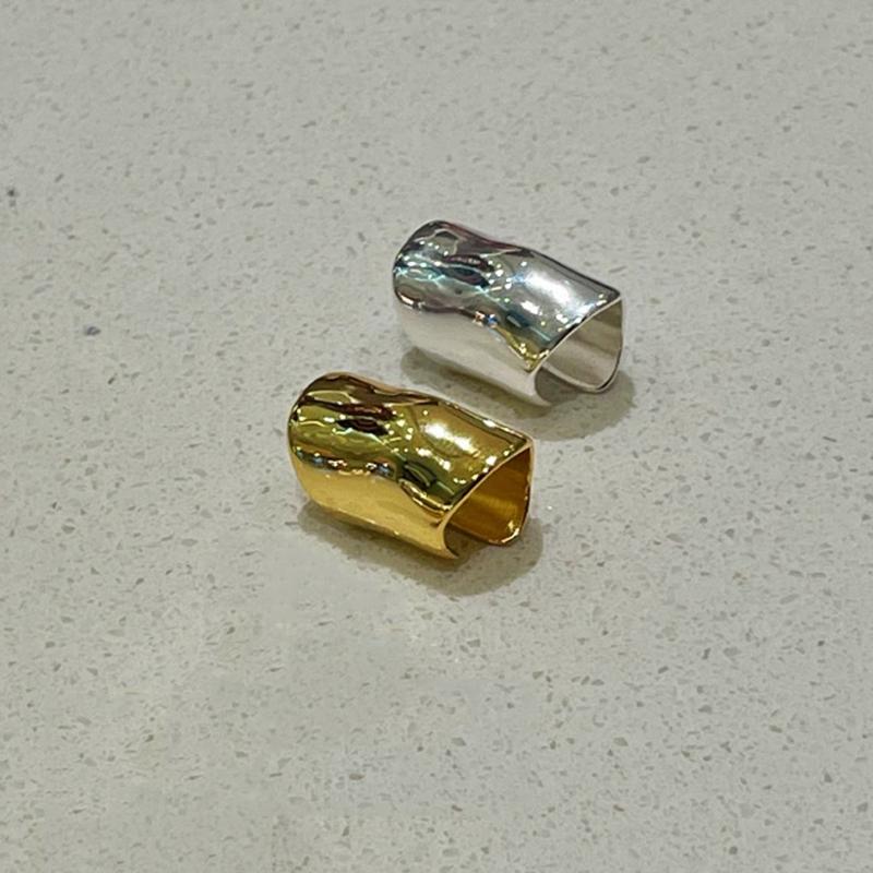Minimalist Irregular Smooth Ear Clip for Women Wide C Shape Geometry Charm No Ear Hole Clip Earrings Punk Metal Jewelry Gifts