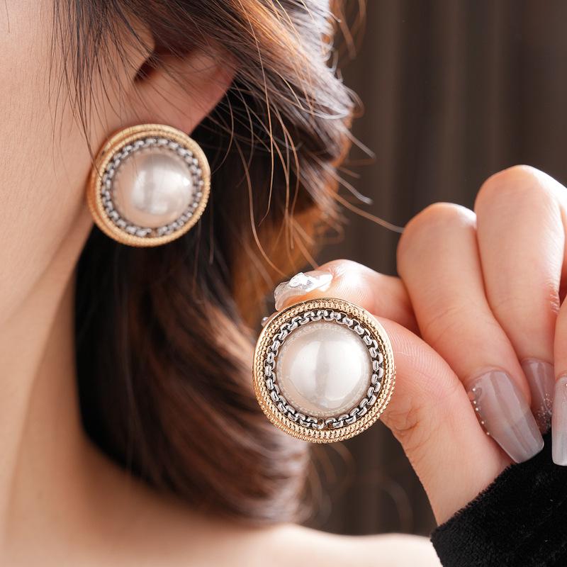 Boucles d'oreilles puces ovales en cristal argenté vieilli:  Luxe Léger et Mode Haut de Gamme