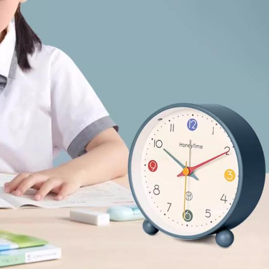 Analog Alarm Clock with Night Light Non-Ticking Silent Battery Operated Bedroom Desktop Digital Quartz Clock Children Students Birthday Gift