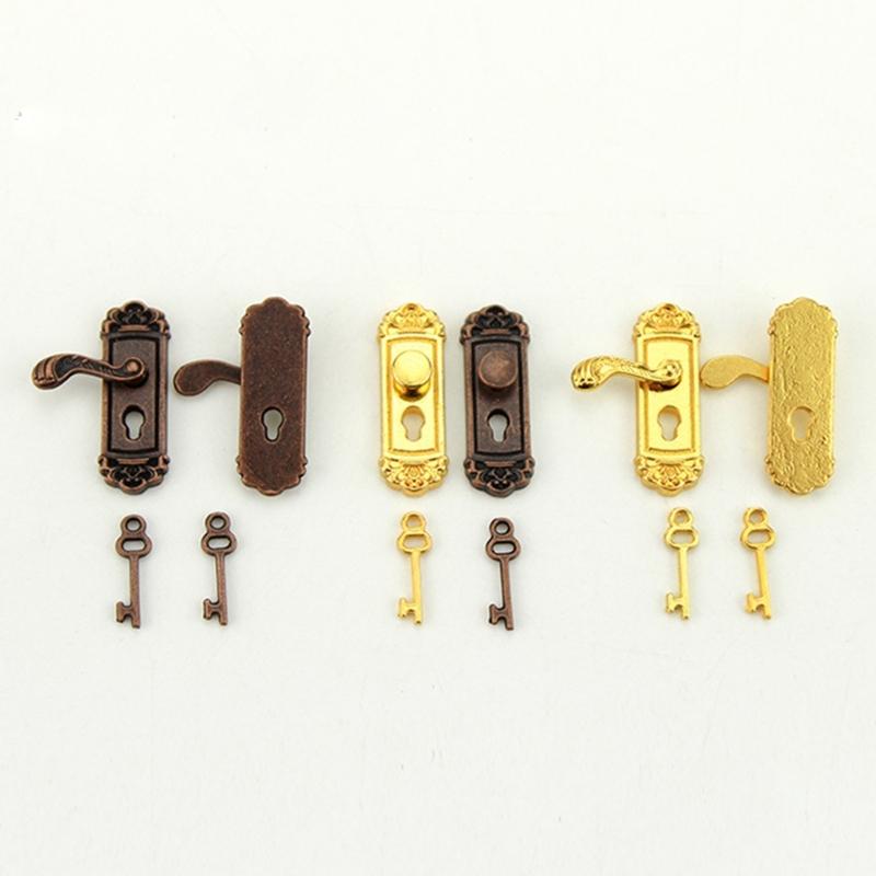 1:12 Scale Miniature Door Lock and Key Set 2 in 1 Pack Door Knocker Lock Set Vintage Dollhouses Decoration Accessories
