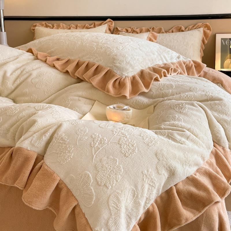 Ins-Stil im koreanischen Stil geschnitztes vierteiliges Bett aus Milchsamt, verdicktes warmes Korallensamt-Winterbettbezugblatt