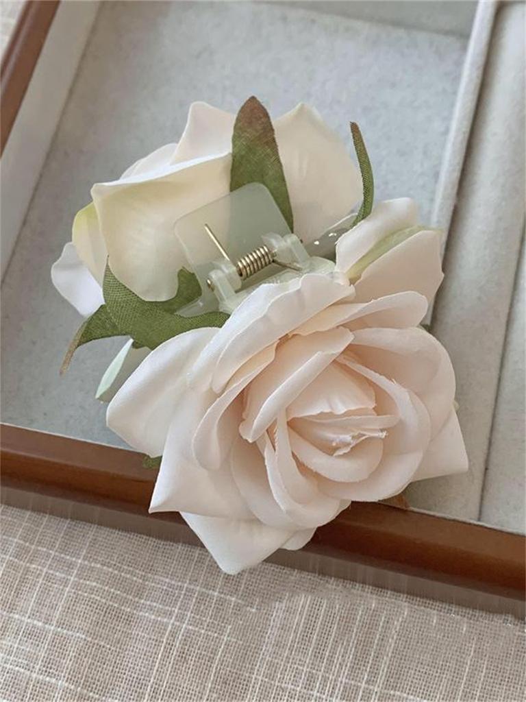 1 Women's New Retro Simulation Rose Flower Back Head Claw Hair Hair Accessories Photo Internet Celebrity Travel Accessories