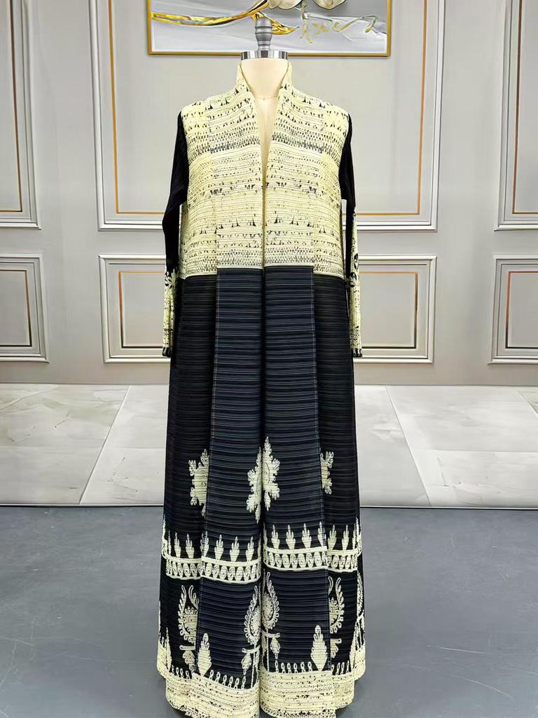 Women's Issey Miyake Pleated Print Cardigan Abaya - Long, Plus Size Arab Robe