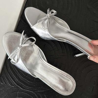 2025 Neuheiten Sommer Pinke Schleife Damen Hausschuhe Eleganz Stripper Dünne Niedrige Absätze Damen Pantoletten Slides Schuhe