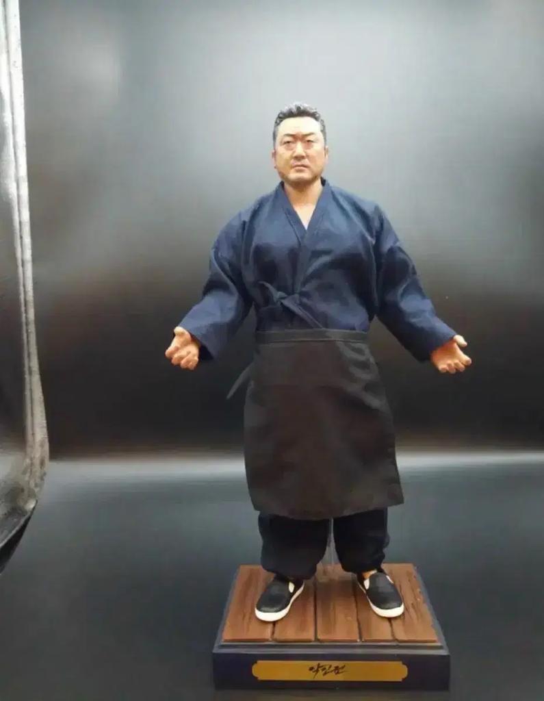 Figurka Ma Dong-seoka (Město zločinu ve stylu Jang-čcheng)