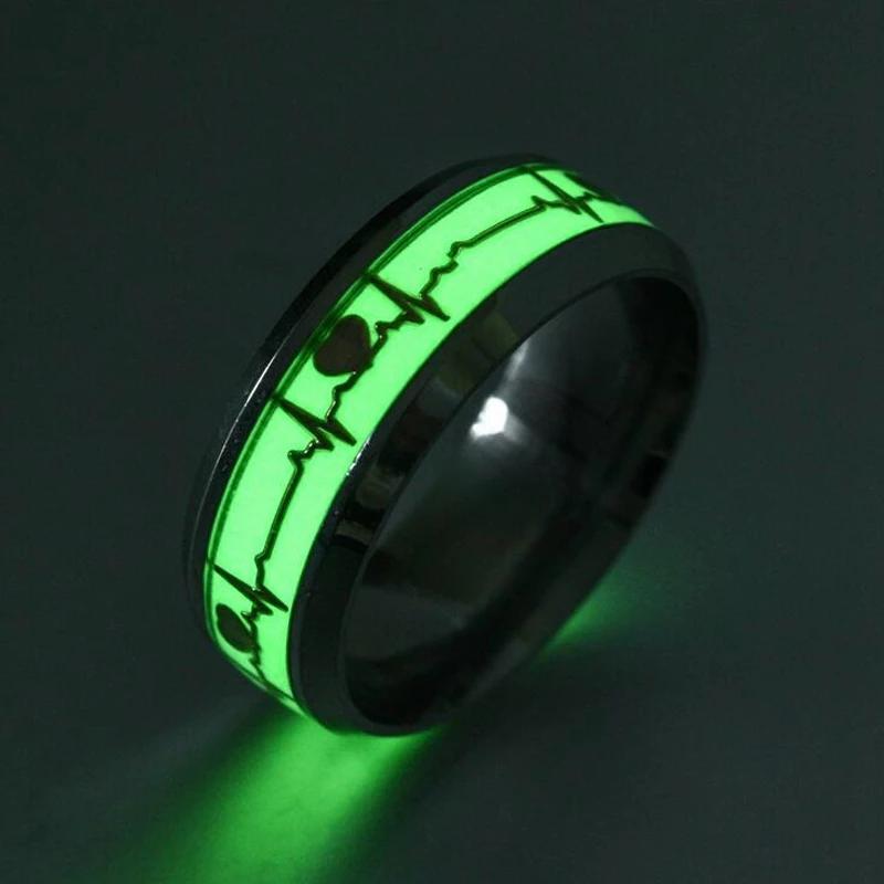 Bague Lumineuse en Acier Inoxydable Pour Femmes Hommes Brillant dans l'Obscur Cœur Couple Mariage Fête Bijoux Accessoires Jz513