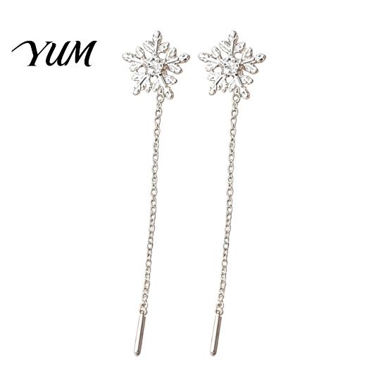 Daily Commuter Fashion Jewelry 1 Pair Snowflake Earrings for Women, Sparkling Dangle Earrings, Winter Long Lightweight Chain Ear Line Drop Minimalist