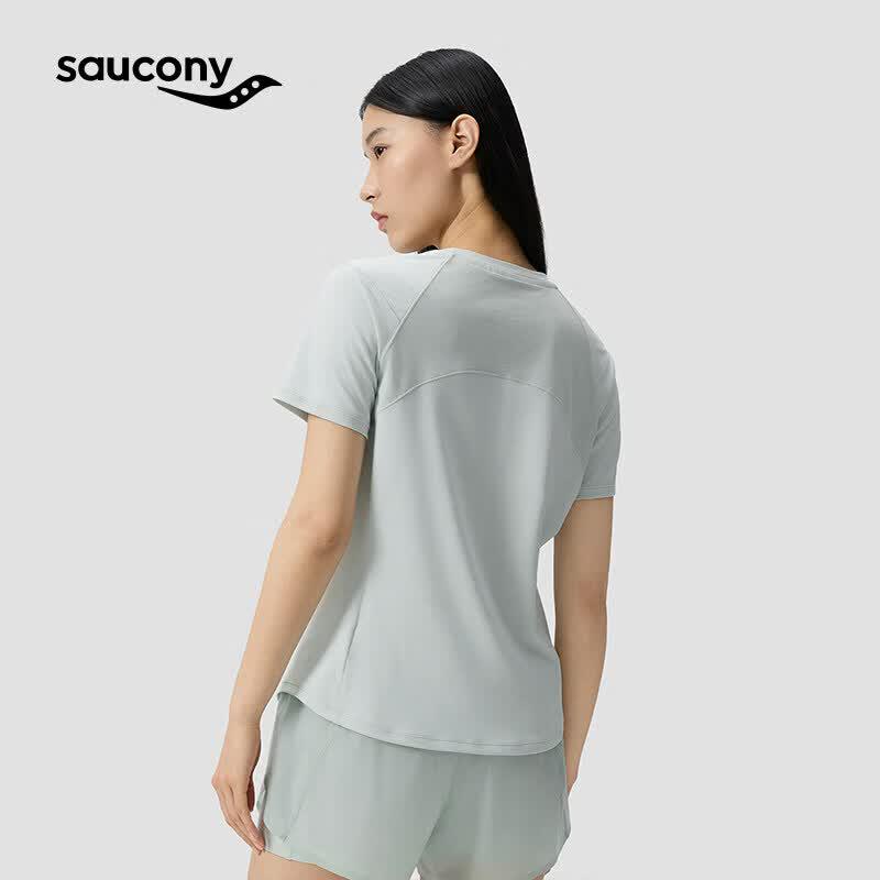 Saucony Women's Quick-Dry Slim Fit Short Sleeve Knit Top
