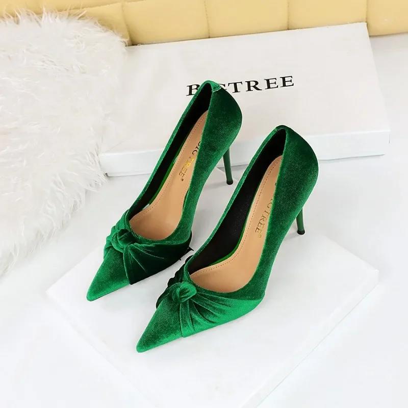 2024 European and American Fashion Banquet High Heels Thin Heels Comfortable Shallow Mouth Pointed Suede Bow Single Shoes