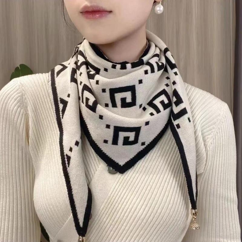 Warm Knitted Magnetic Buckle Triangular Neck Warmer Scarf