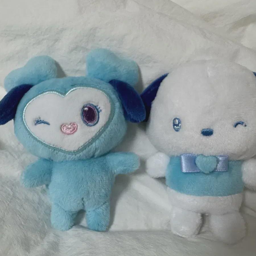 

Twice Кукла-брелок Sanrio Labouri