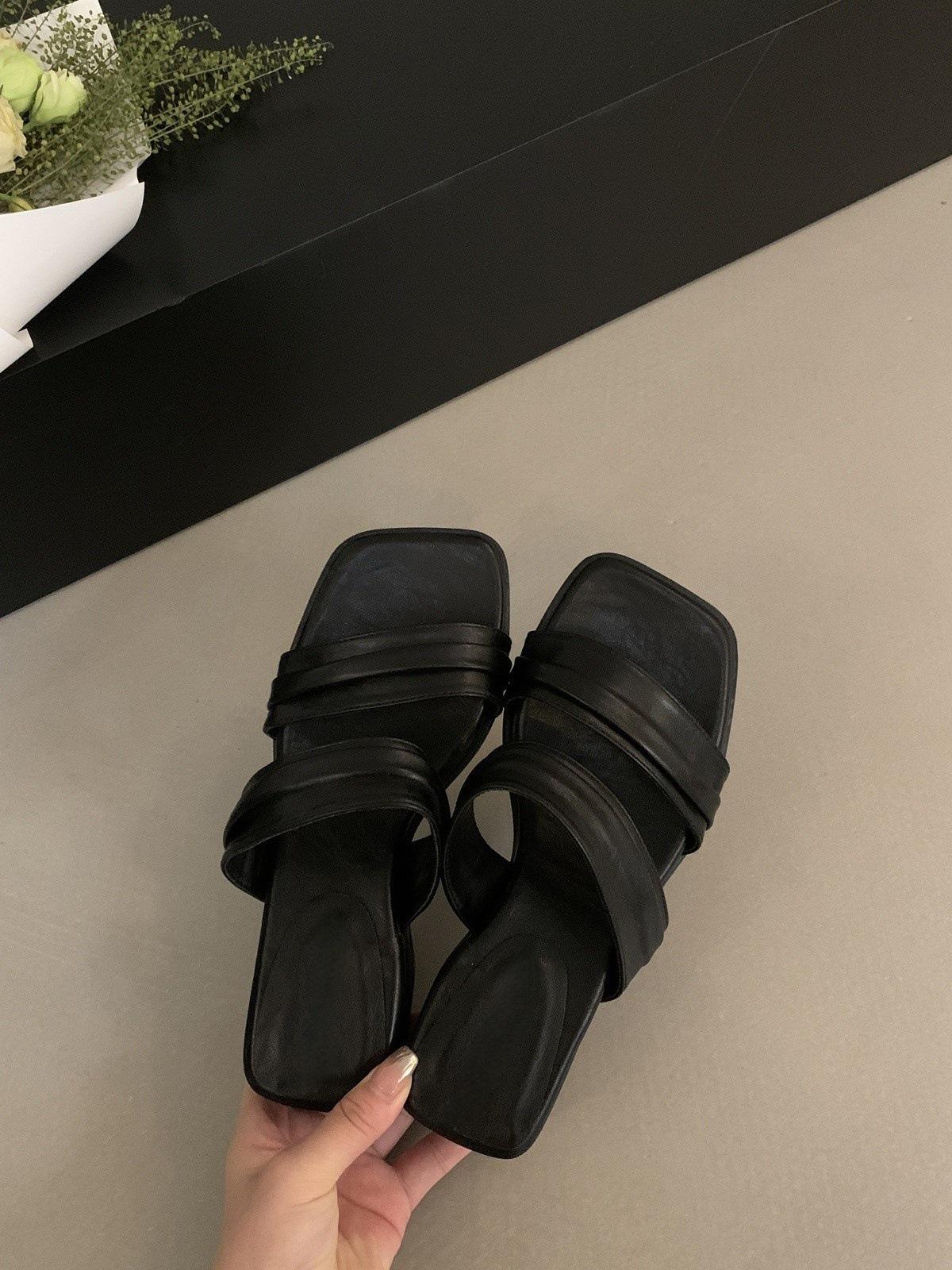 

Thick-soled one-word slippers women s shoes wear 2025 new summer slope heel sandals fairy wind beach vacation sandals 35