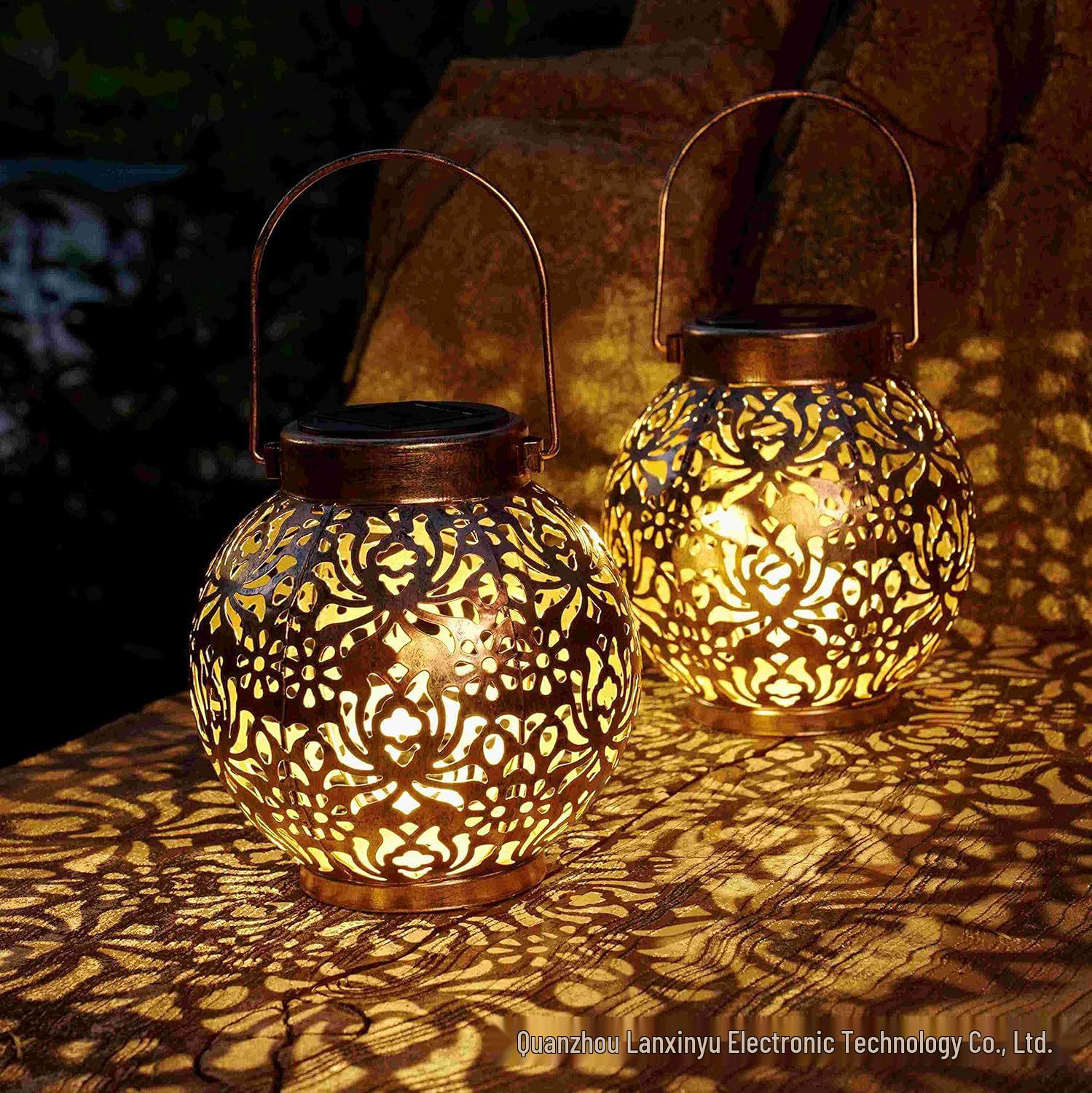 

Водонепроницаемый солнечный светильник-шар с пионами для сада Black Peony