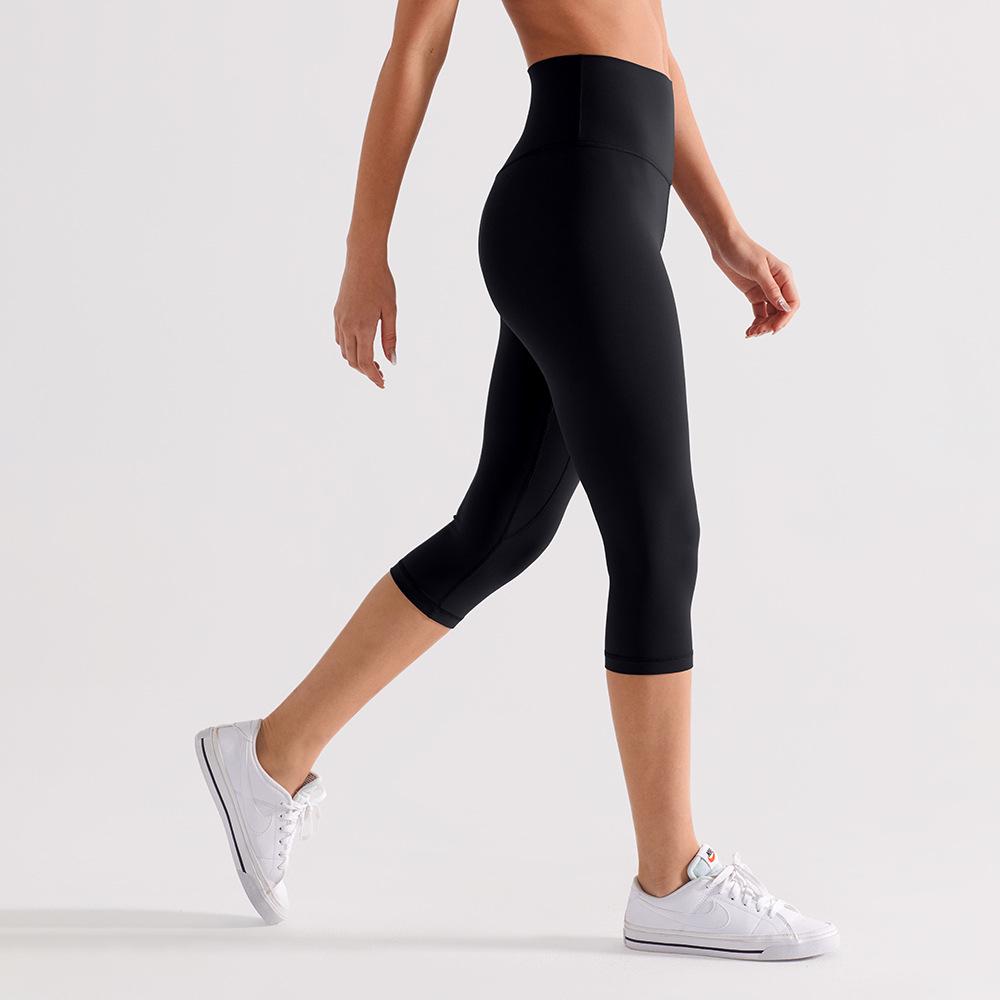 Naked Feeling Yoga Pants: No Crotch Bite, Moisture-Wicking, High Elasticity, Women's 7/8 Length, Perfect for Running and Cycling Fitness.