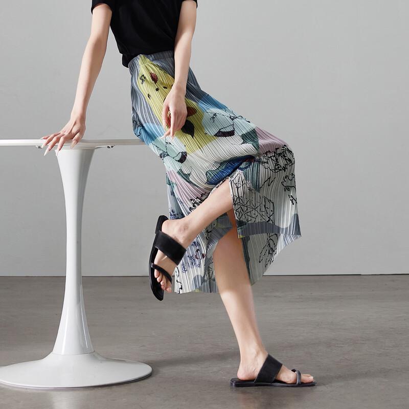 SOFSIL Women's A-Line Artistic Print Pleated Midi Skirt