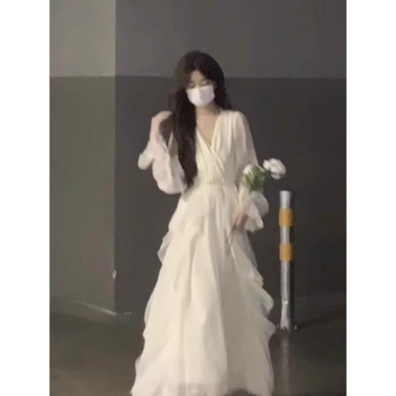 Gentle White Moonlight Dress Fairy Super Fairy High-end French Temperament Early Autumn Pure Apricot Long-sleeved Skirt