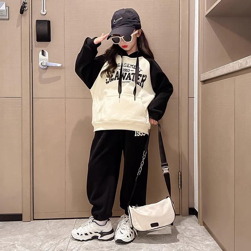 

Осенний свитер с капюшоном для девочек, топ и штаны, комплект из 2 предметов, детский наряд с буквами, толстовки с капюшоном для девочек, спортивный костюм 120cm