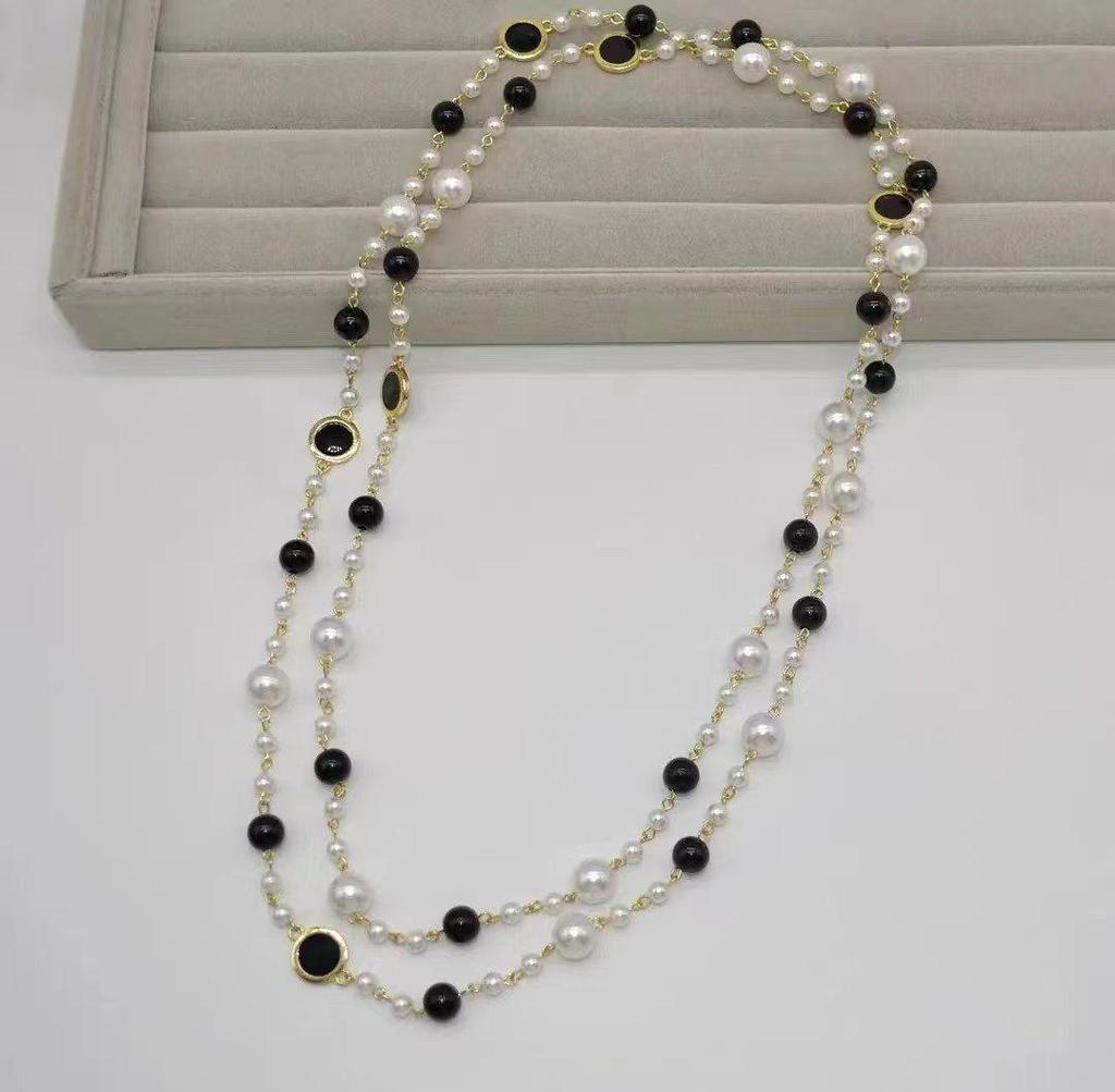 Korean Pearl Necklace: Luxurious Long Sweater Chain for Autumn/Winter