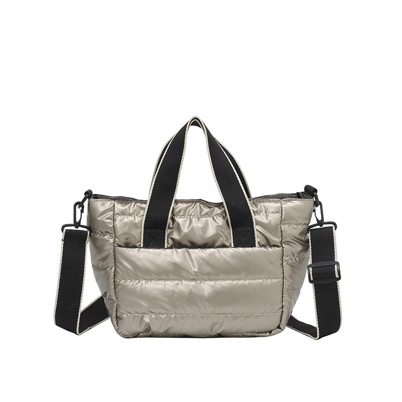 

Модная европейская и американская сумка 2025: Сумка-тоут премиум-класса с мягкой подкладкой большой вместимости для осени/зимы золотой