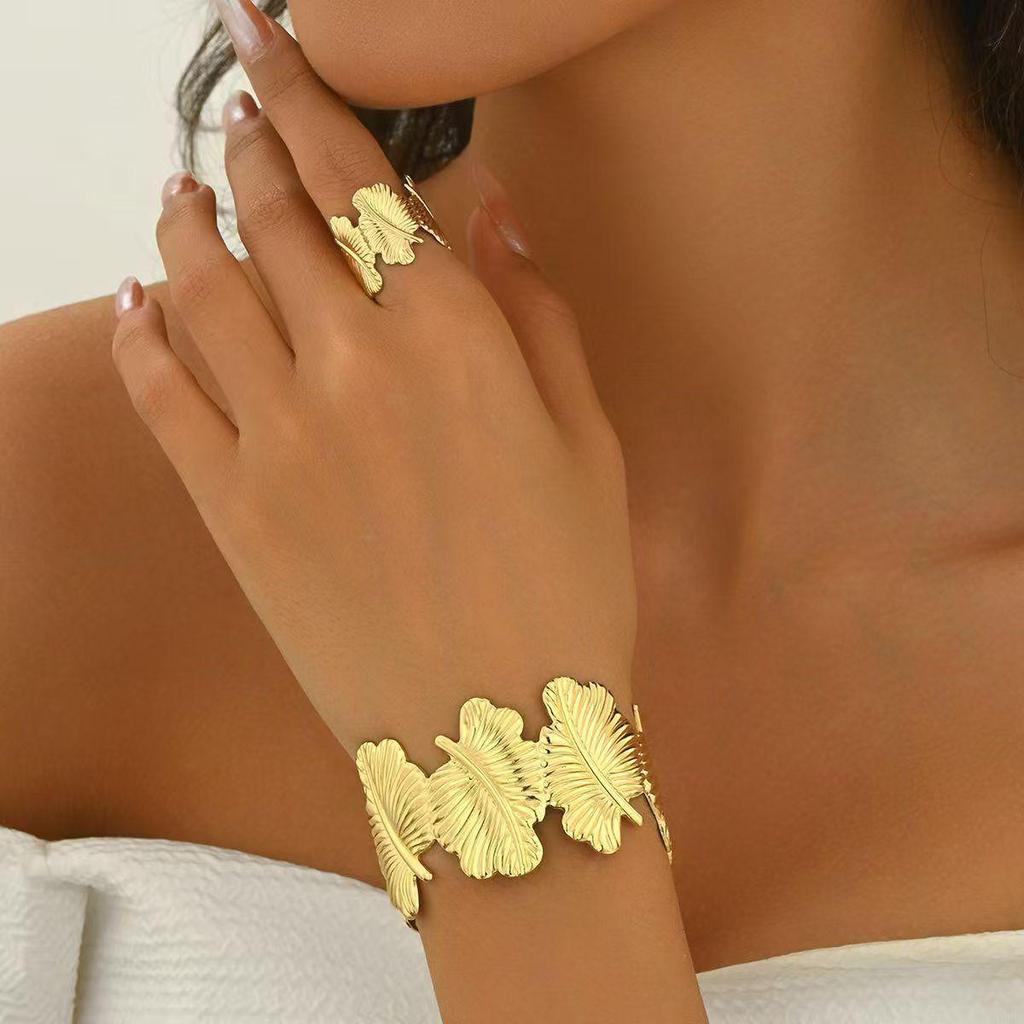 Bohemian Metal Leaf Fingerprint Geometric Open Bangle Ring for Women's Daily Wear