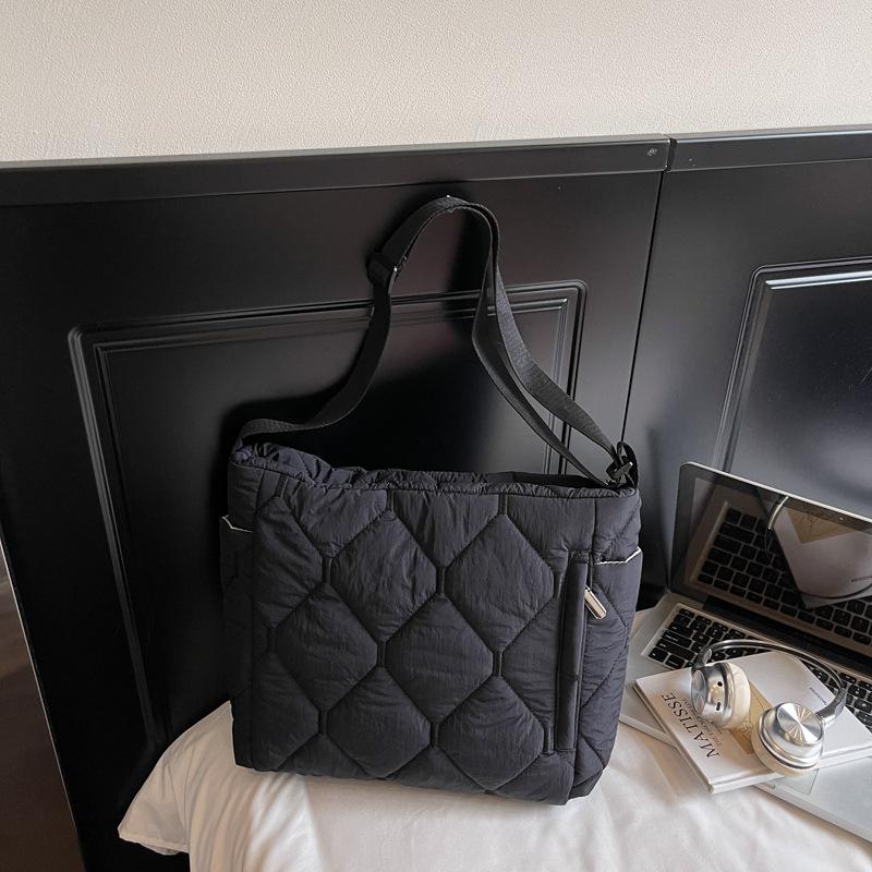 

Хлопковая сумка женская большой вместимости новая осенне-зимняя универсальная на плечо сумка-мессенджер классная сумка-тоут для поездок на работу чёрный