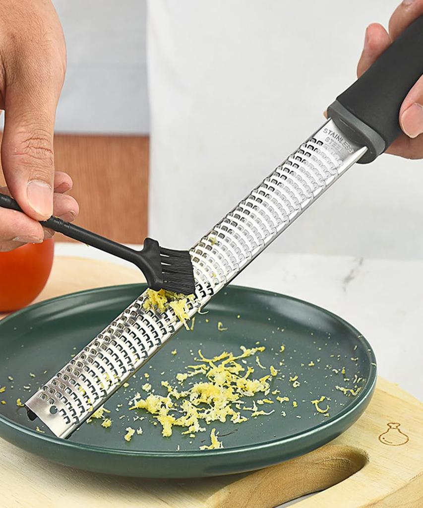 OptiPro Cheese Garlic Radish Ginger with Protective Cover and Cleaning Brush Grater, Grater, Shredder, Grater, Grater, Grater, (Red)