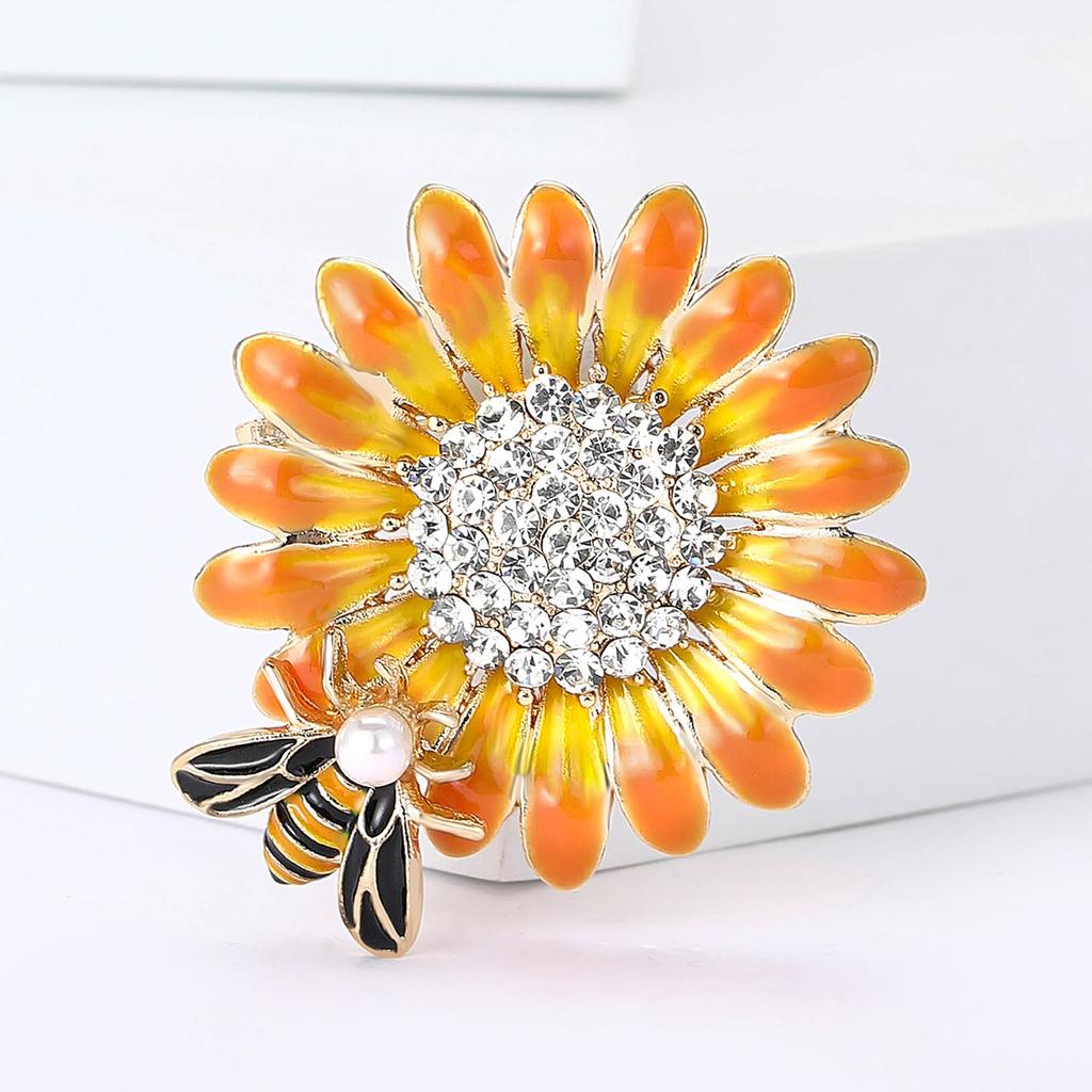 Cute Enamel Rhinestone Bee Sunflower Brooch Exquisite Versatile Ladies Clothing Corsage Ornament Pin