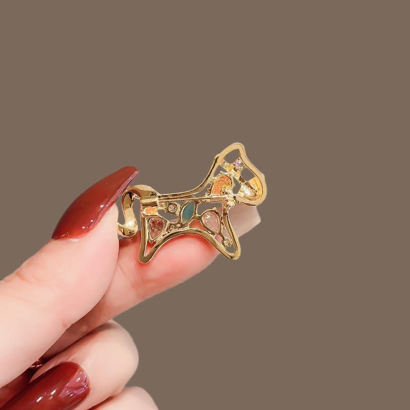 1Pcs Kids Lovely Beautiful Horse Party Casual Broochs Colorful Horse Brooch Pin For Women  Accessory  Year Gift