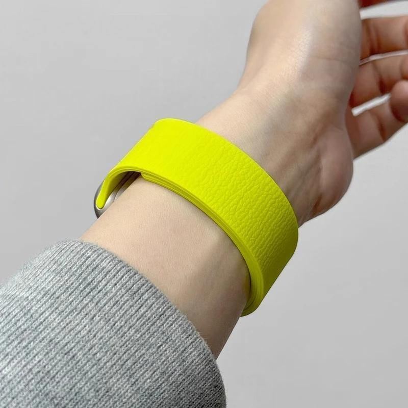 Silicone Bracelet Belt Magnetic Strap Band For Apple Watch Ultra 2 49mm 44mm 45mm 46mm 42mm 40mm iWatch Series 10 8 7 6 5 9 SE