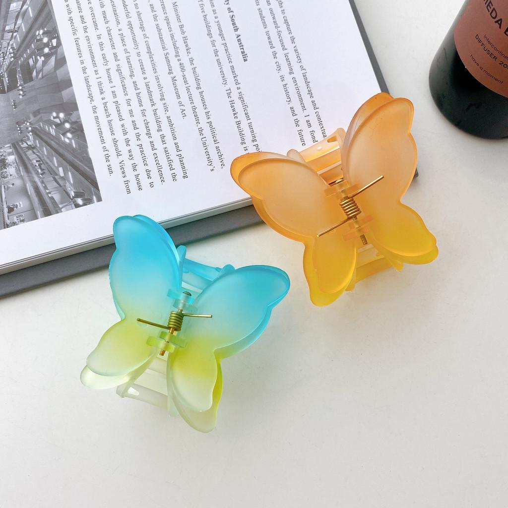 Stunning 7cm Butterfly Hair Claw Clip Elegant Retro Matte Finish Hair Accessory