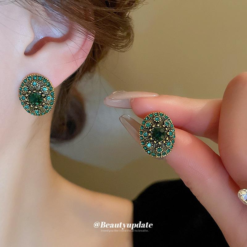 Silver Needle Emerald Diamond-encrusted Oval Geometric Stud Earrings Retro Light Luxury Temperament Earrings High-end Court Style Earrings Women