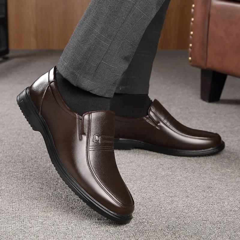 Echtes Leder Handgemachte Schuhe Männer Loafer Slip Auf Business Casual Schuhe Klassische Weiche Leder Hombre Atmungsaktive Männer Schuhe Flache