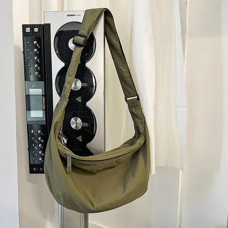 Large capacity dumpling bag versatile shoulder messenger bag